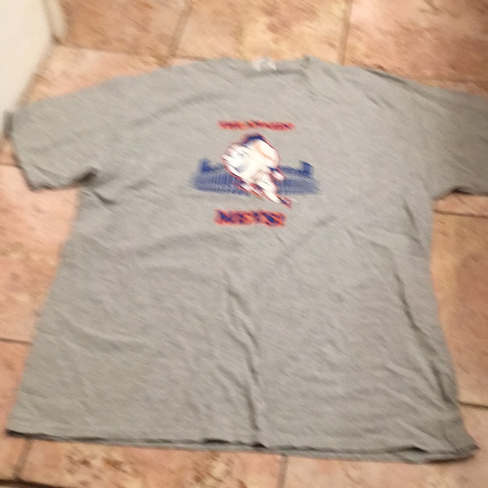 The Amazon’ Mets Premio adv t shirt